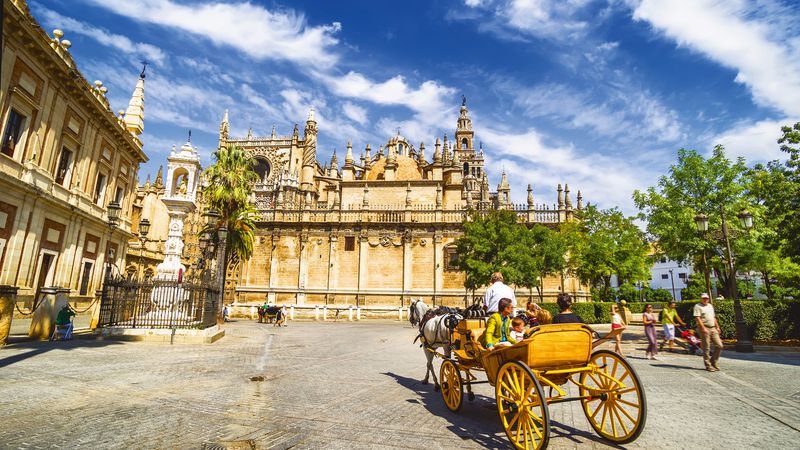 La Andalucía auténtica: El Carnaval de Cádiz Arquitectura, tradiciones, pueblos blancos y especialidades culinarias - SVK_PPES