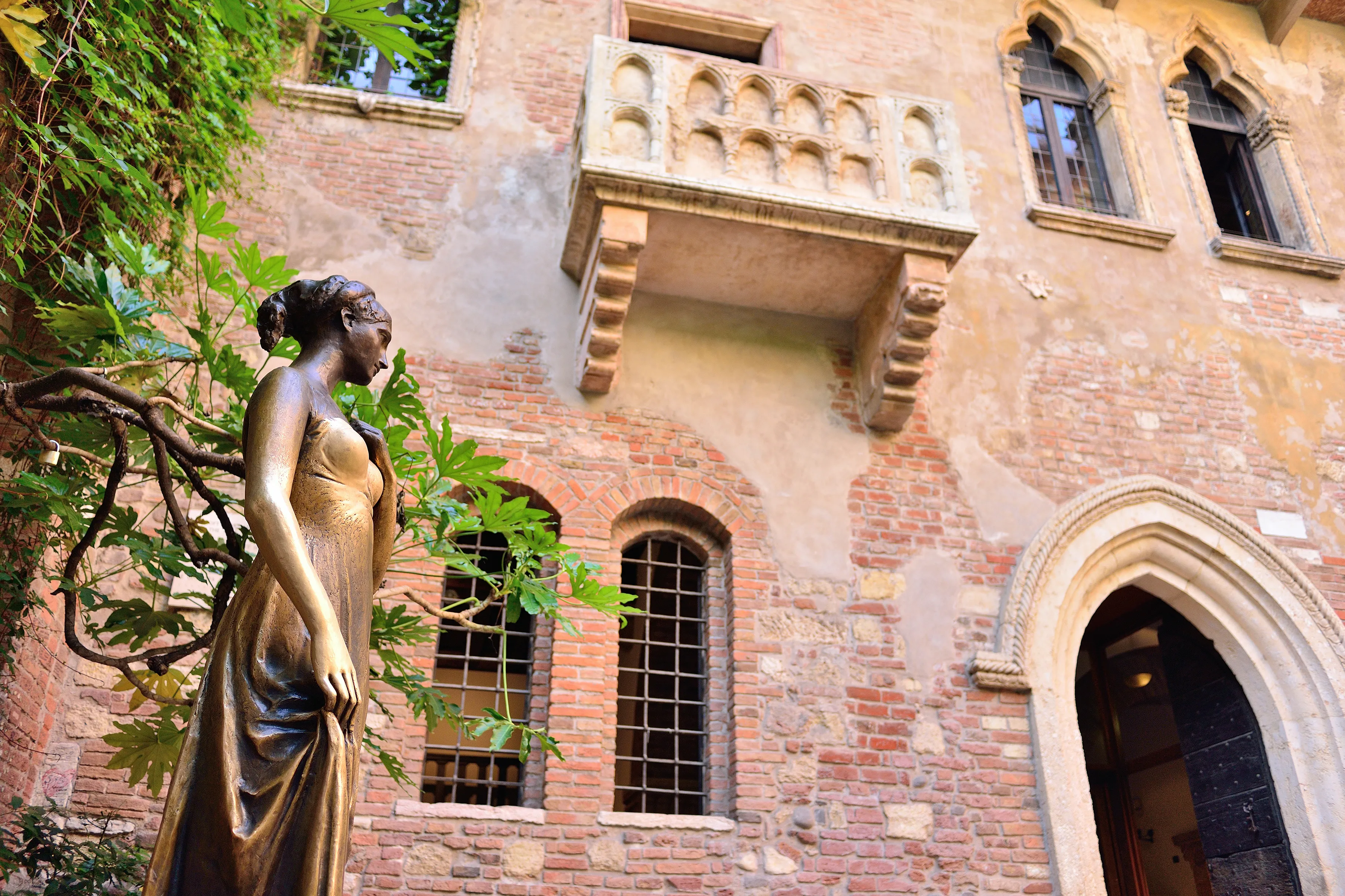 Le balcon de Roméo et Juliette et la statue de Juliette 