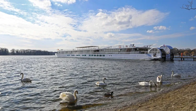 Elbe Princesse II on the Elbe river