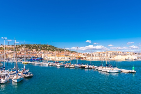 Charming Provence : a barge cruise in Southern France