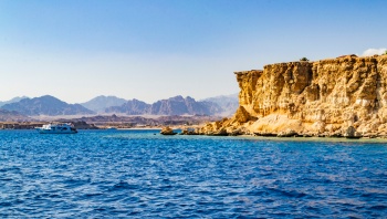 De las maravillas del Mediterráneo a los tesoros del Mar Rojo a través del Canal de Suez - LKS_PP