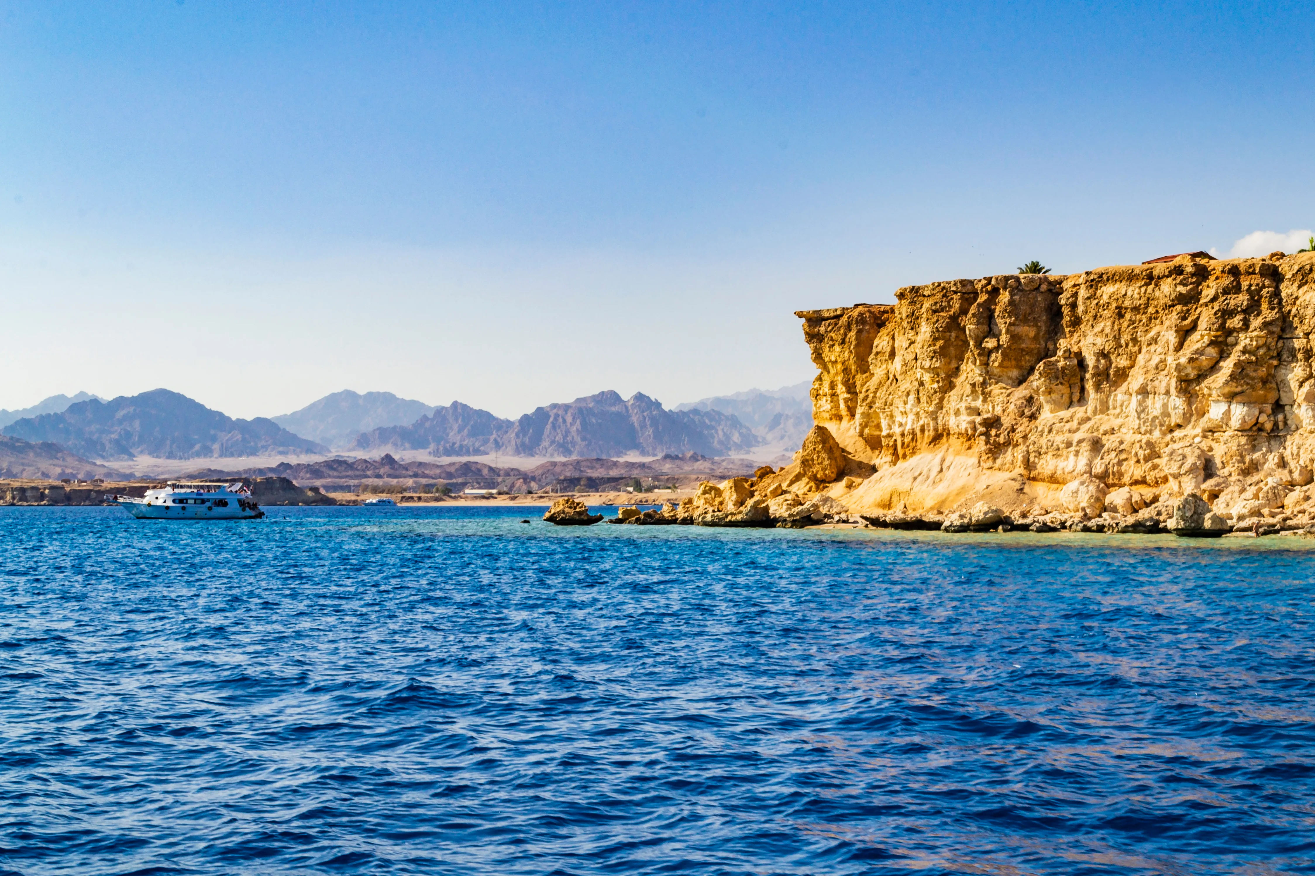 La mer rouge sur la baie de Naama 