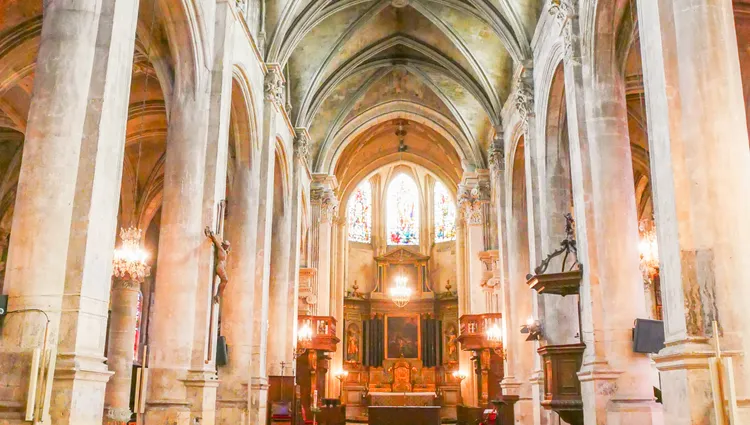 L'intérieur de la cathédrale de Pontoise 