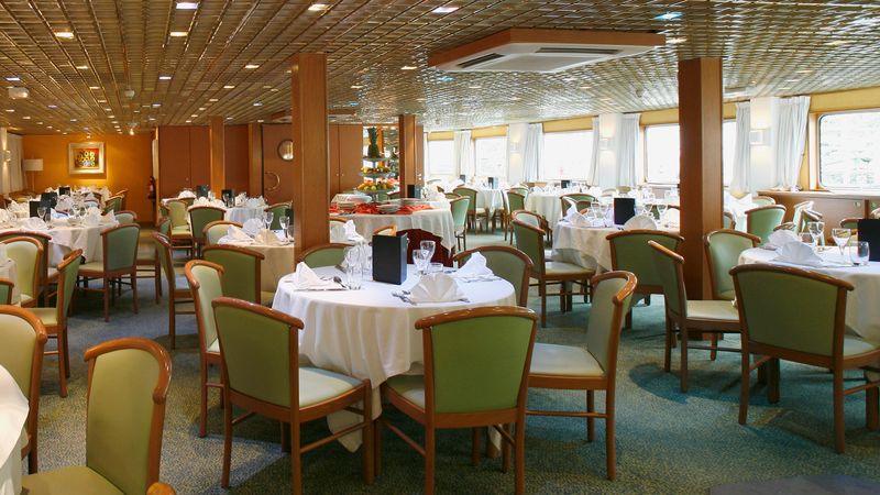 restaurant