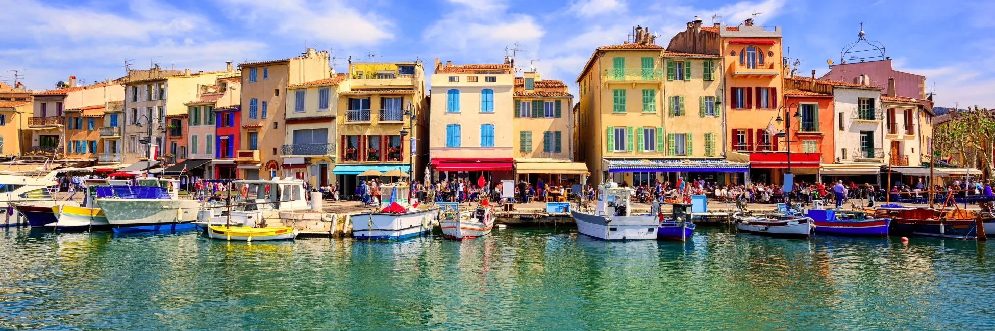 Les maisons de Cassis au bord du Rhône 