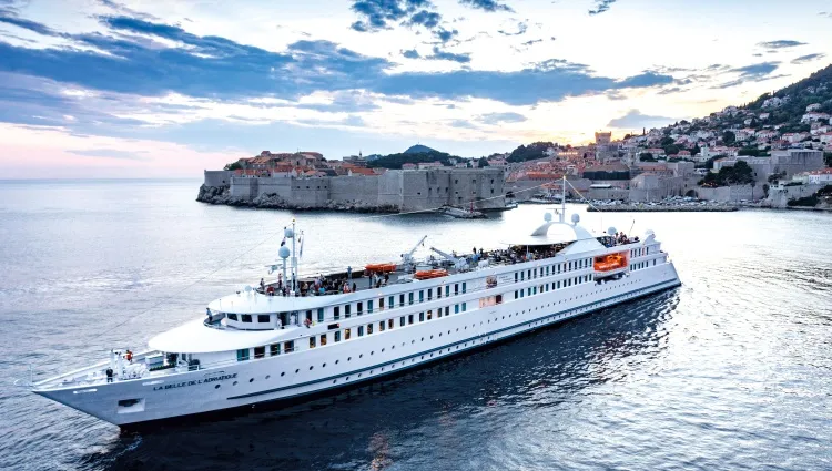 La Belle de l'Adriatique sur les côtes de Dubrovnik 