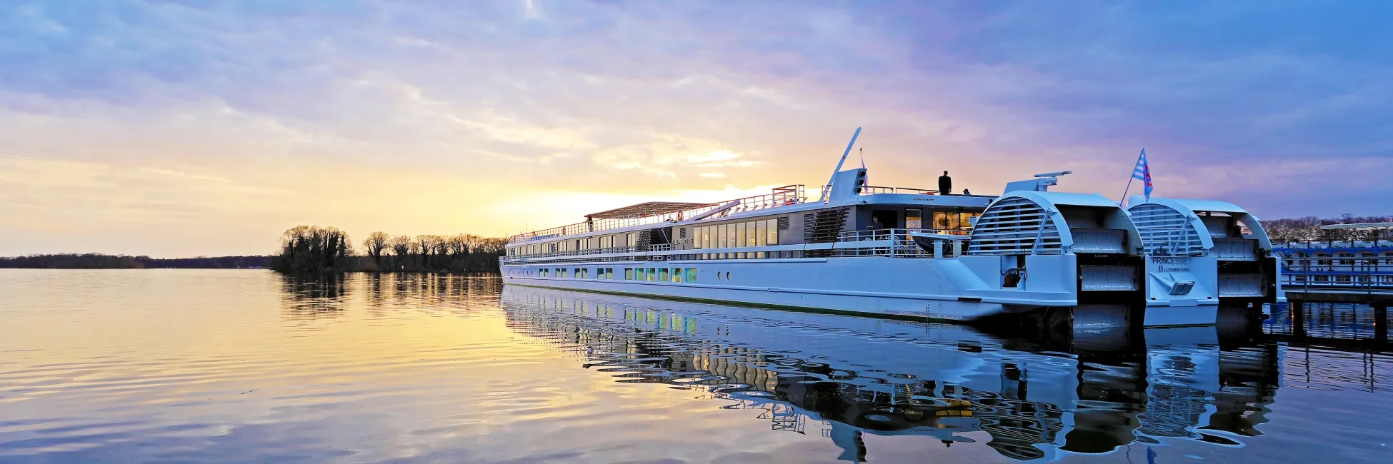 Elbe Princesse II at sundown 