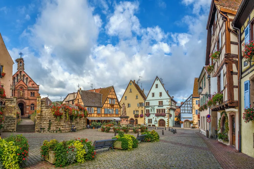 Place du village d'Eguisheim 