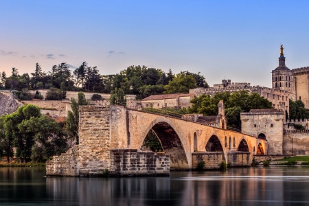 France - Sud Est et Provence - Arles - Avignon - Croisière Santons et Traditions de Noël au Fil des Canaux de Provence