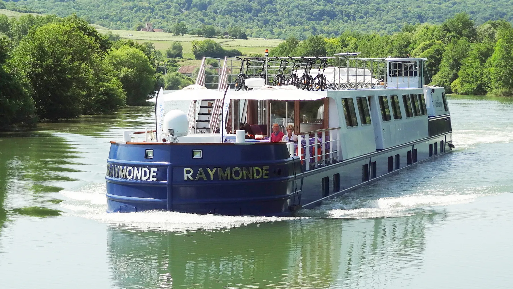 Raymonde vessel front view