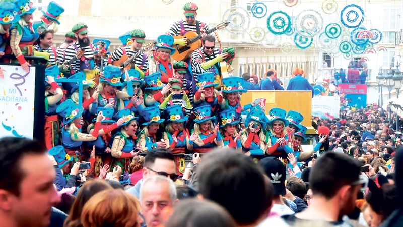 La Andalucía auténtica: El Carnaval de Cádiz Arquitectura, tradiciones, pueblos blancos y especialidades culinarias - SVK_PPES