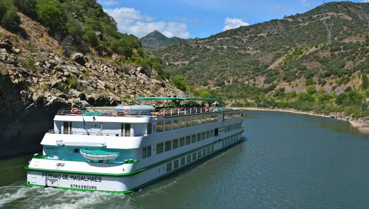 Le MS Fernao de Magalhaes en navigation 