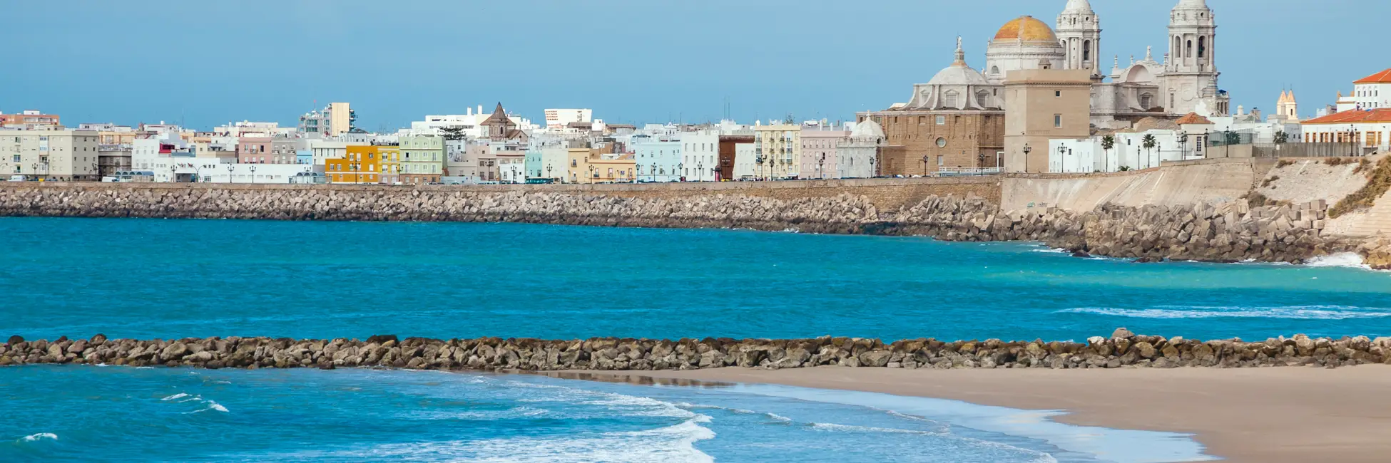 La ville de Cadix et sa plage 