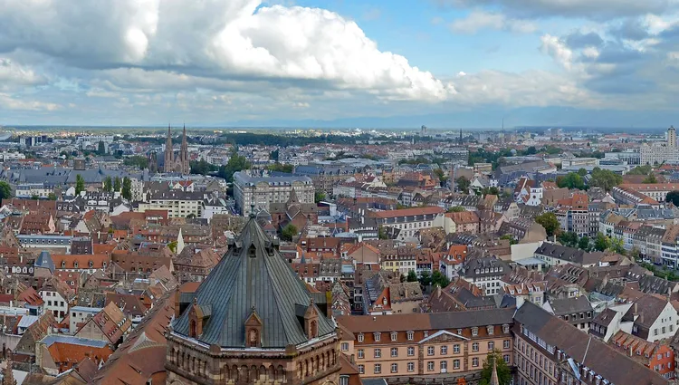 Vue panoramique de la cathédrale de Strasbourg 