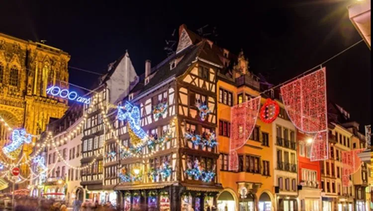 Vignette Strasbourg de nuit à noël 