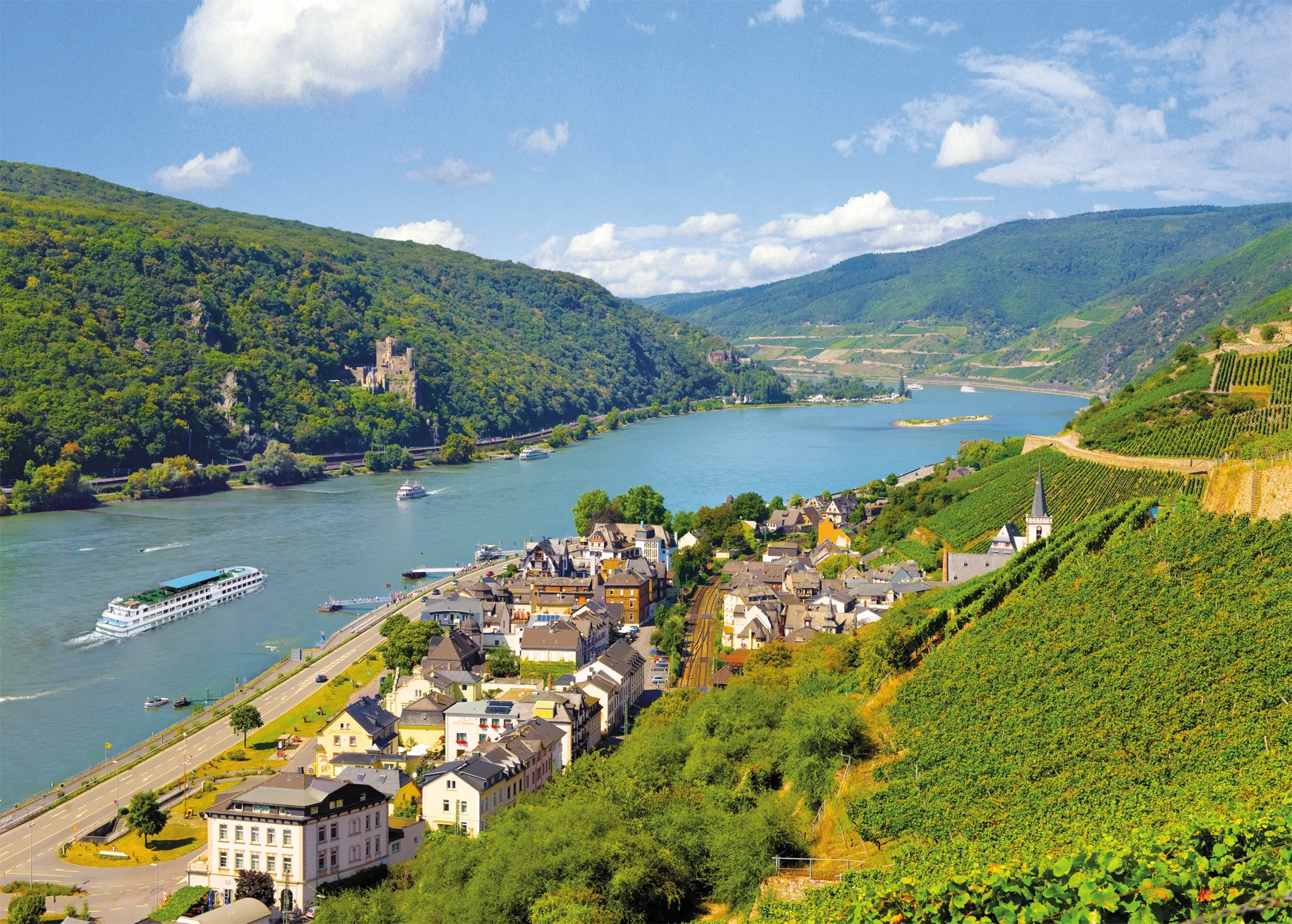 Navigation dans la vallée romantique du Rhin 