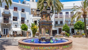 SVC_PP - La Andalucía auténtica: El Carnaval de Cádiz Arquitectura, tradiciones, pueblos blancos y especialidades culinarias