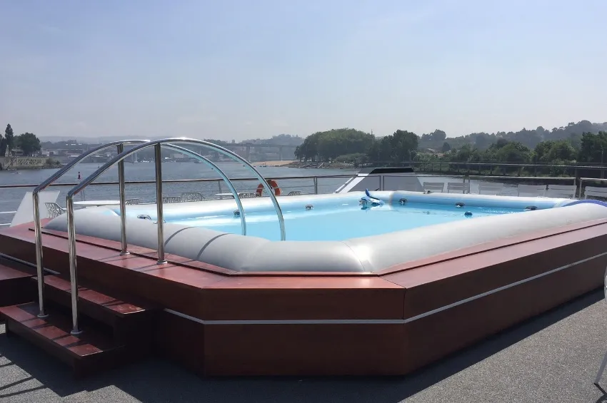 Swimming pool of the MS Fernao De Magalhaes 