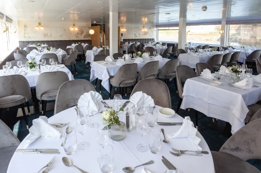 The MS Victor Hugo's Restaurant