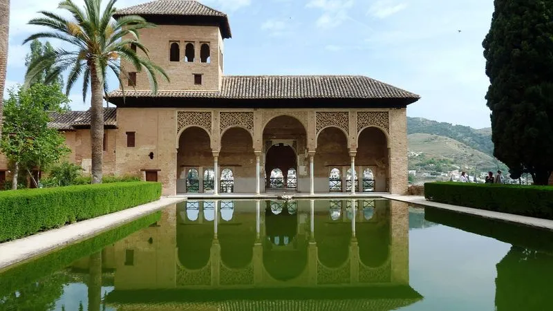 Guided tour of Granada and the Alhambra (full day with lunch included)