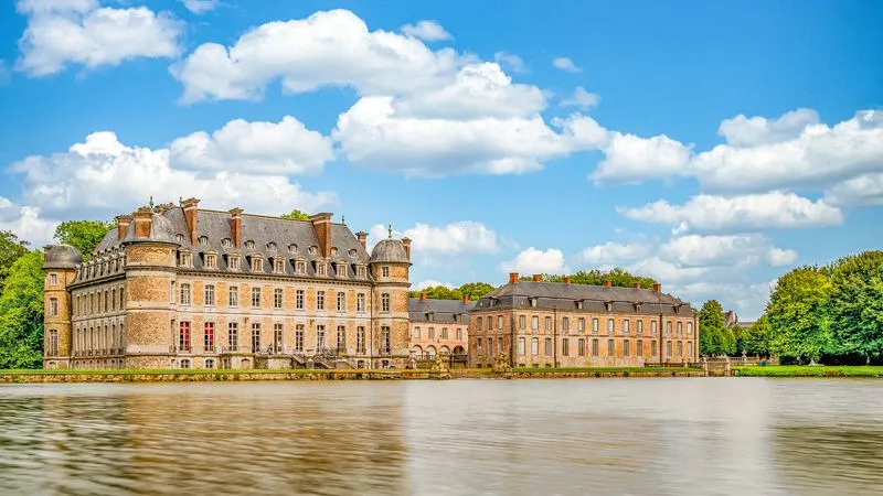 VISITA DEL CASTILLO DE BELOEIL Y DEL VIÑEDO CHANT D'ÉOLE.