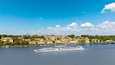 MS Cyrano de Bergerac