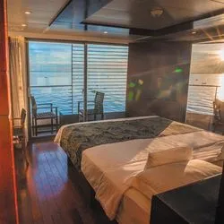 https://images.croisieurope.com/medias/143853a5-b120-4590-8815-7baaa63184a9/R16_9/400x225