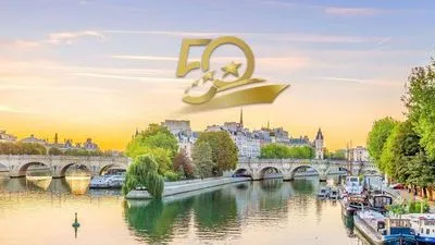 CROISIERE DES 50 ANS - Danse & gastronomie sur la Seine à bord d¿un bateau à roues à aubes, avec Chris Marques et Claudine Colozzi (formule port/port)