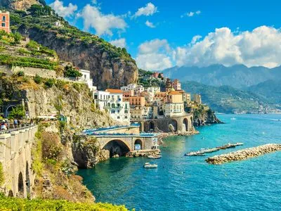 Sea cruises