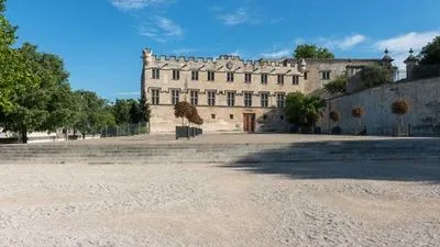 Image alt text not provided.