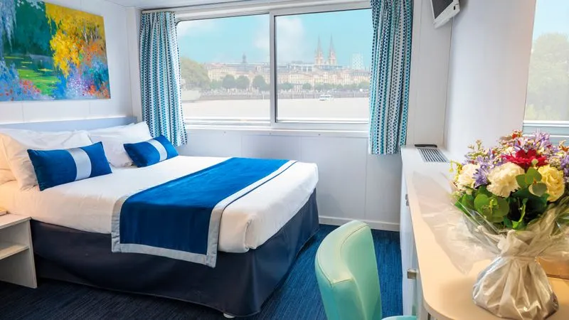 Middle Deck 1 Double Bed Cat C