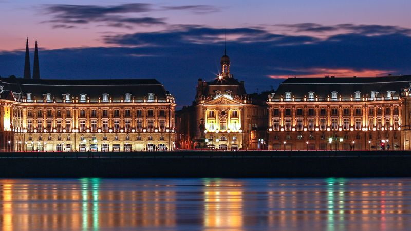 Au cœur des terroirs du Sud-Ouest : de Bordeaux aux vignes du Médoc (formule port/port)