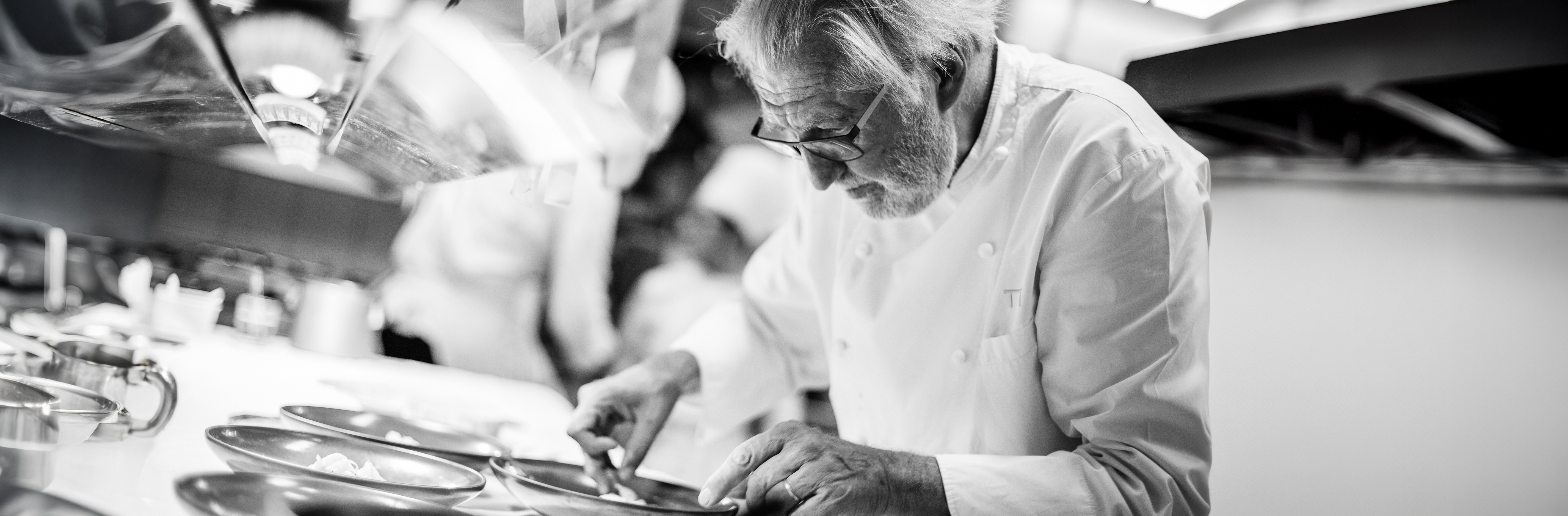 Croisière gastronomique sur la Seine - Repas imaginé par Pierre Gagnaire, 3 étoiles au Guide Michelin - Une escapade gourmande entre saveurs et patrimoines (formule port/port)