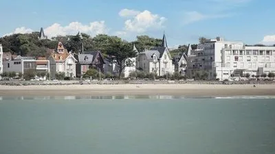 Guided tour of Royan on foot