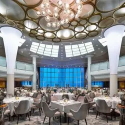 https://images.croisieurope.com/media/363c3e94-960f-4f74-9cbc-c24a8c74be88/5/celebrity-millennium-metropolitan-restaurant-1-celebrity-owned