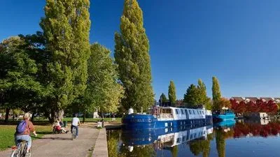 BOURGOGNE : Canal du Rhône au Rhin