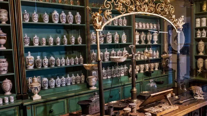 Visite du musée de la pharmacie de l’Université et de la cathédrale de Bâle