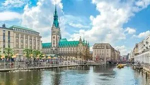 Guided tour of Hamburg