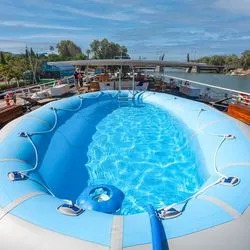 https://images.croisieurope.com/medias/52287933-7086-4321-870a-407f4418d16a/R16_9/400x225