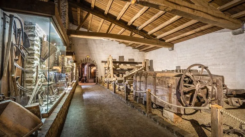 Image alt text not provided.