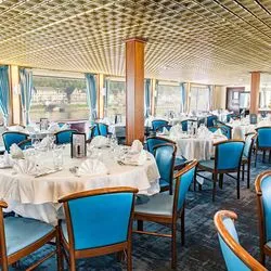 https://images.croisieurope.com/medias/53bc6f30-eec7-4d48-a298-991bc6ae9175/R16_9/400x225