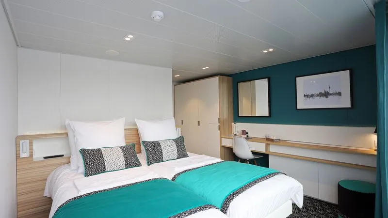 Upper Deck Double Bed - Handicaped Cabin Cat C