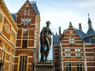 Image alt text not provided.