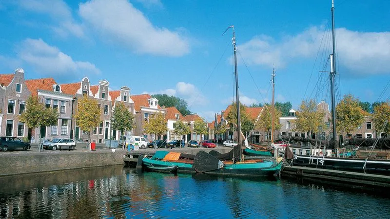 Visiting Delft and its pottery factories