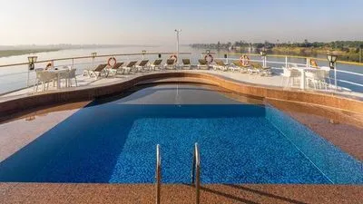 RV STAR OF LUXOR