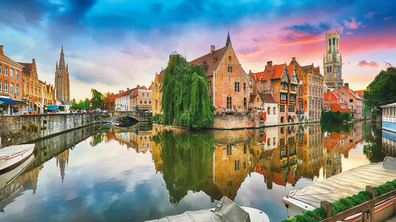 Les canaux de Belgique entre Gand et Halle