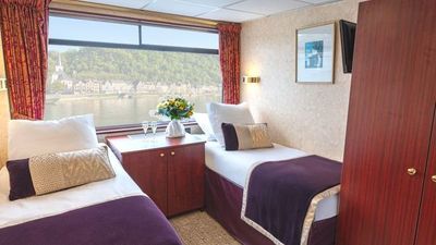 UPPER DECK 2 BEDS CAT A