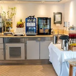 https://images.croisieurope.com/medias/6ad3748d-b2fd-46db-bdc1-1c4a110cc420/R16_9/400x225