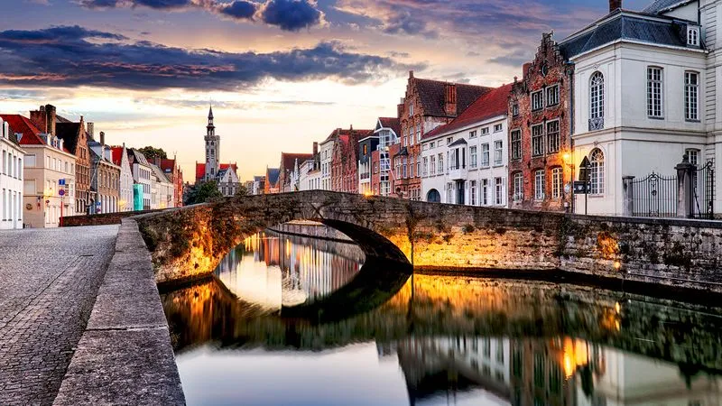 Guided Tour of the Christmas Market in Bruges