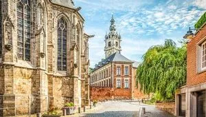 FOOD TOUR IN MONS.